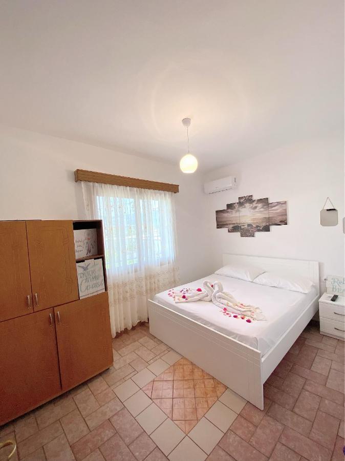 Vila Arlind Hotel Vlore Ngoại thất bức ảnh
