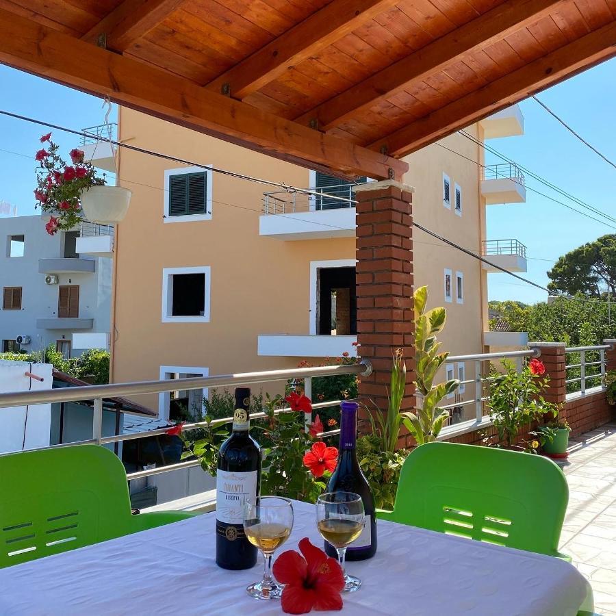 Vila Arlind Hotel Vlore Ngoại thất bức ảnh