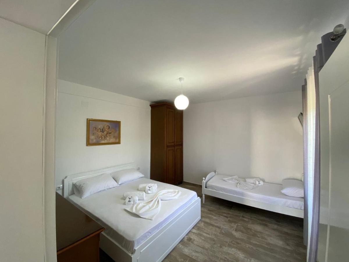 Vila Arlind Hotel Vlore Ngoại thất bức ảnh