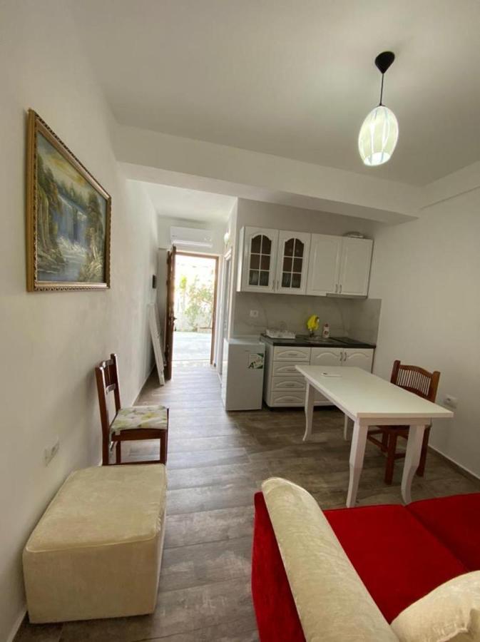 Vila Arlind Hotel Vlore Ngoại thất bức ảnh